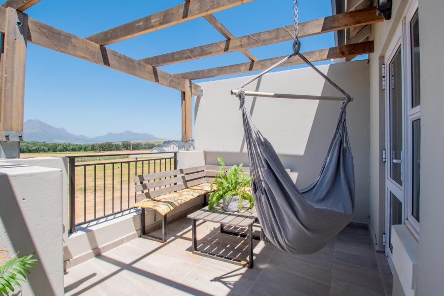 3 Bedroom Property for Sale in Nooitgedacht Village Western Cape
